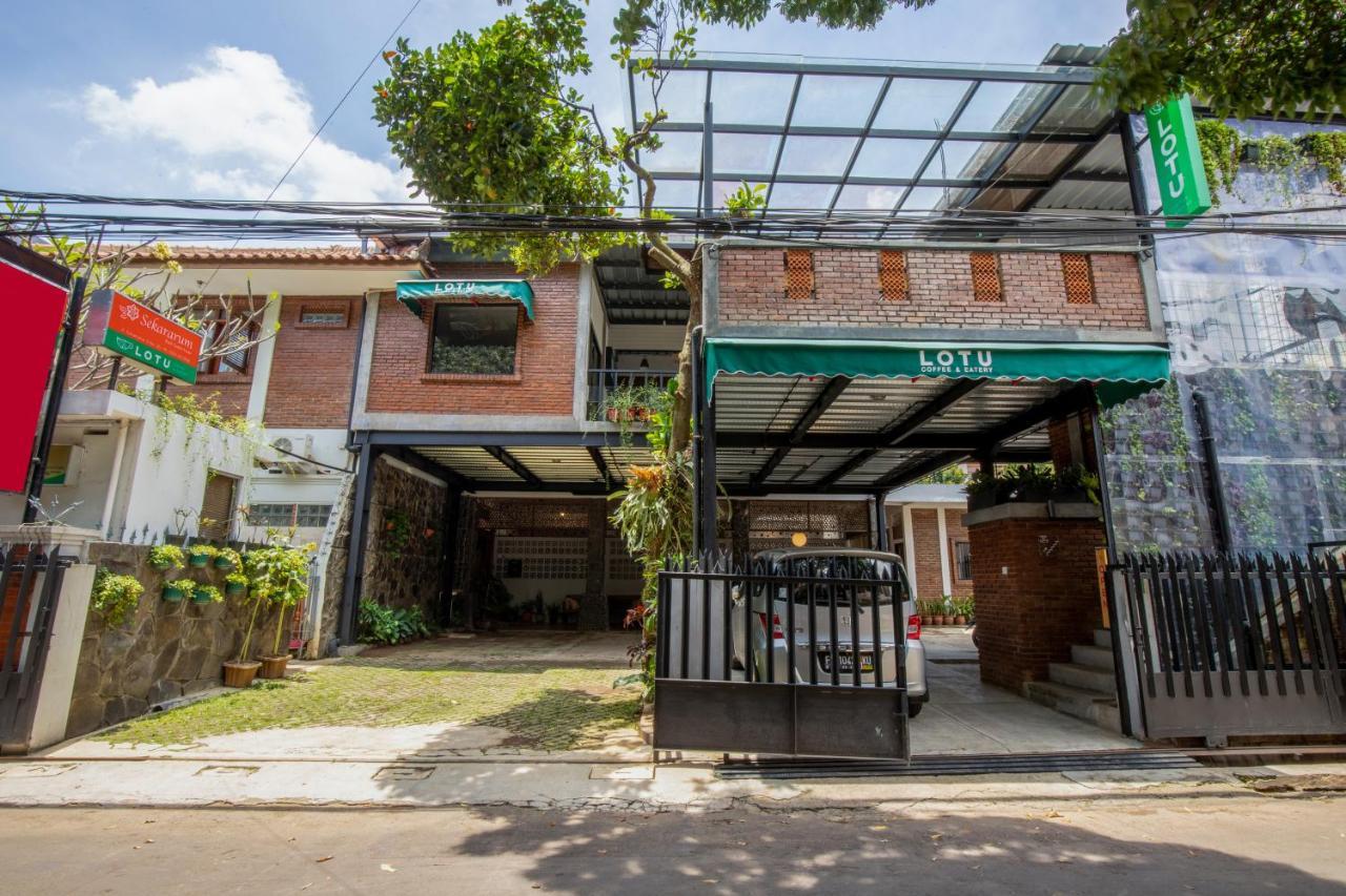 בנדונג Sekararum Butik Syariah Guesthouse מראה חיצוני תמונה