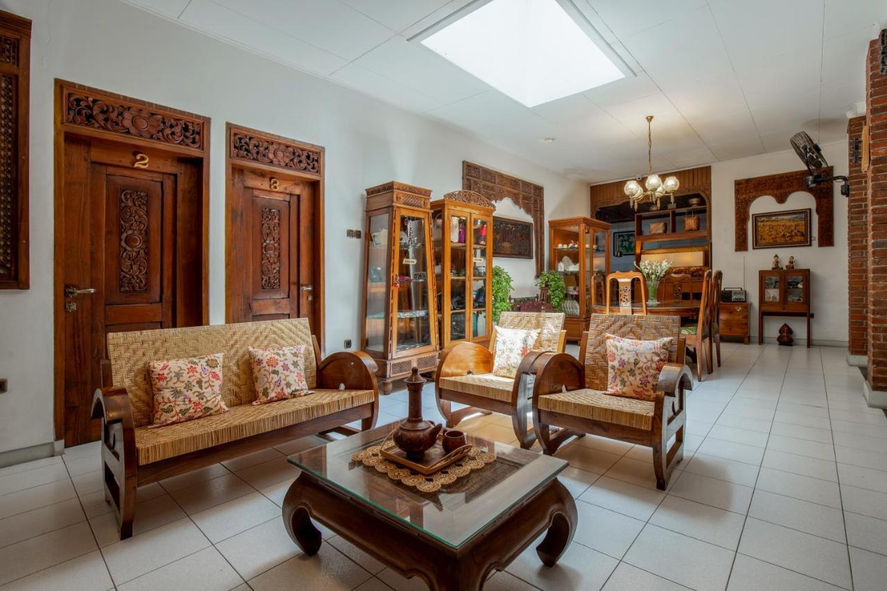 בנדונג Sekararum Butik Syariah Guesthouse מראה חיצוני תמונה