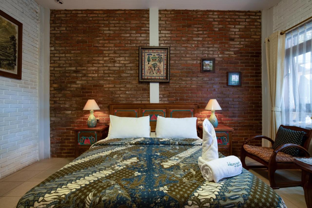 בנדונג Sekararum Butik Syariah Guesthouse מראה חיצוני תמונה