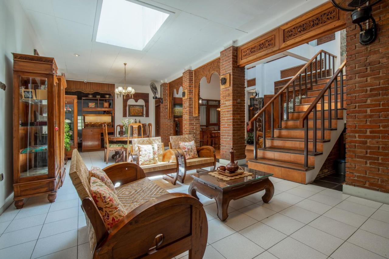 בנדונג Sekararum Butik Syariah Guesthouse מראה חיצוני תמונה