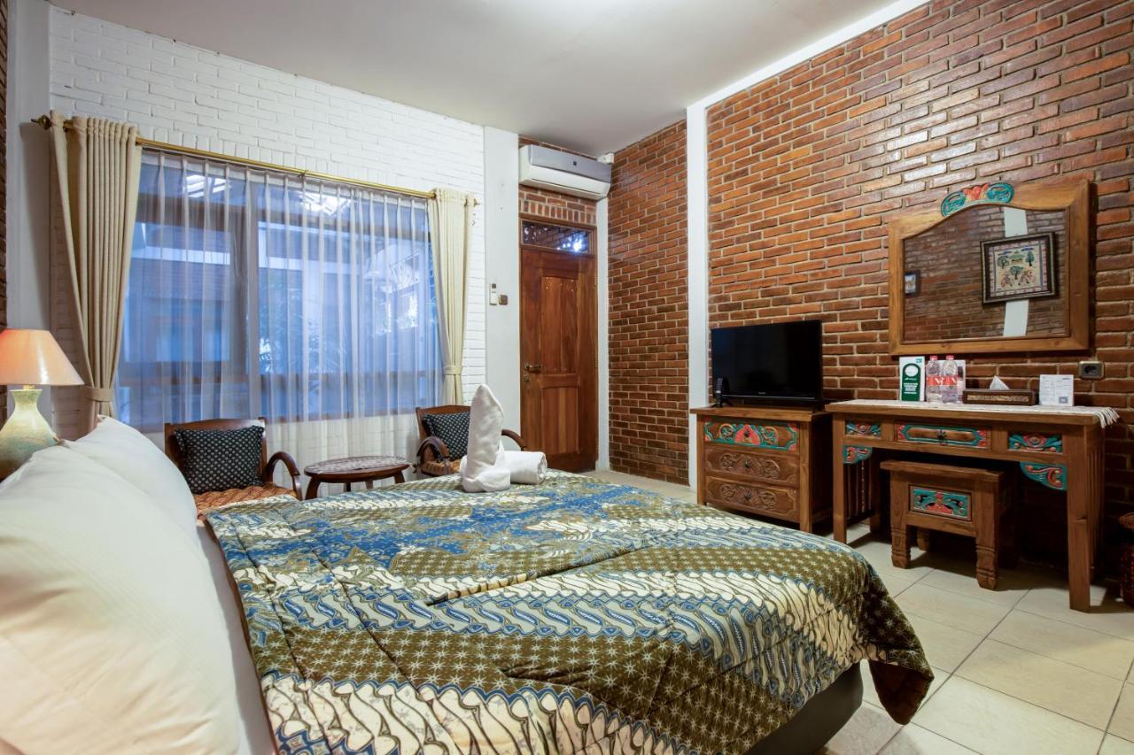 בנדונג Sekararum Butik Syariah Guesthouse מראה חיצוני תמונה